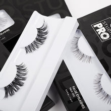 Load image into Gallery viewer, Studio Pro Lashes - D-302
